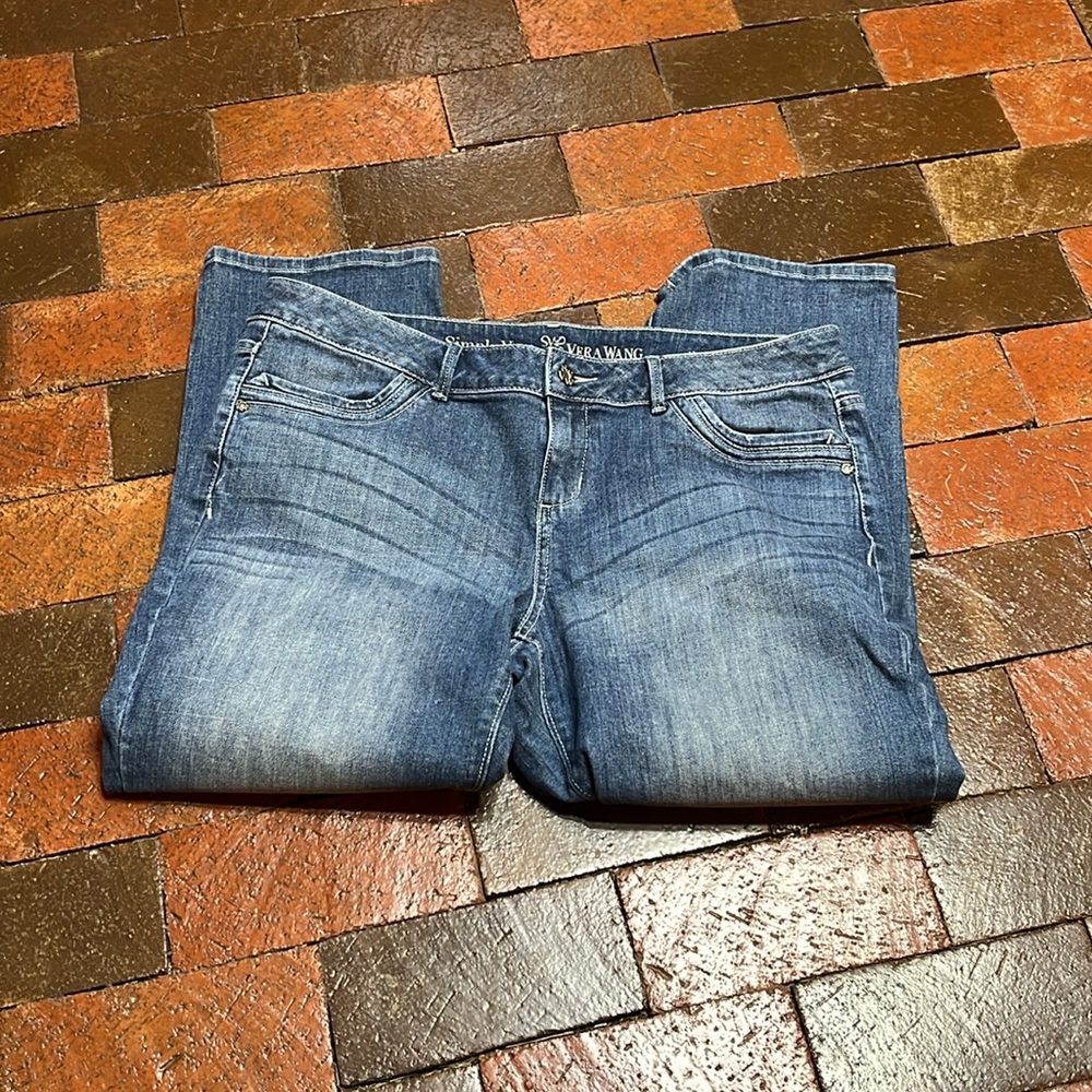 Simply Vera Wang blue Jean clamdiggers capris size 16 straight 25 1/2 inseam